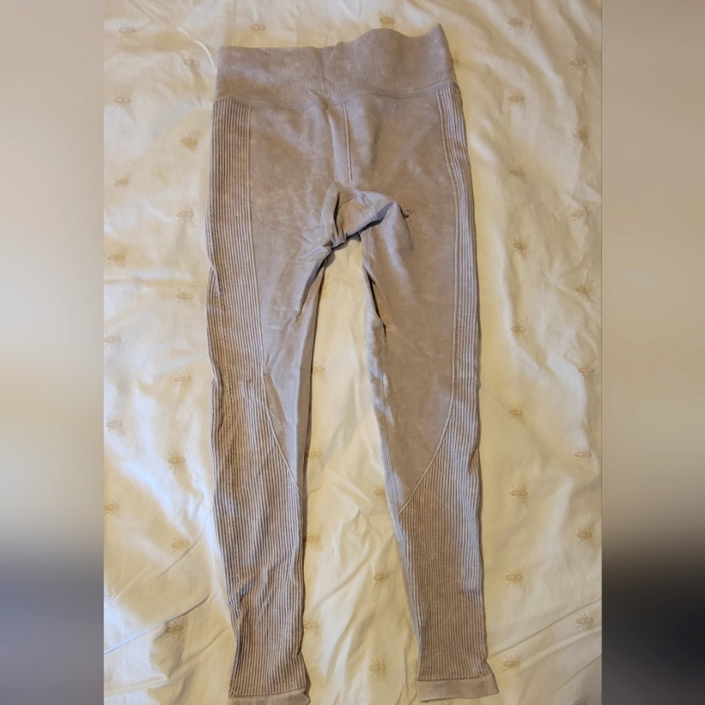 Gray Aeropostle leggings